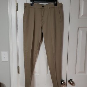 Haggar Slim Fit No Iron Khakis Men's 30x32 Like New